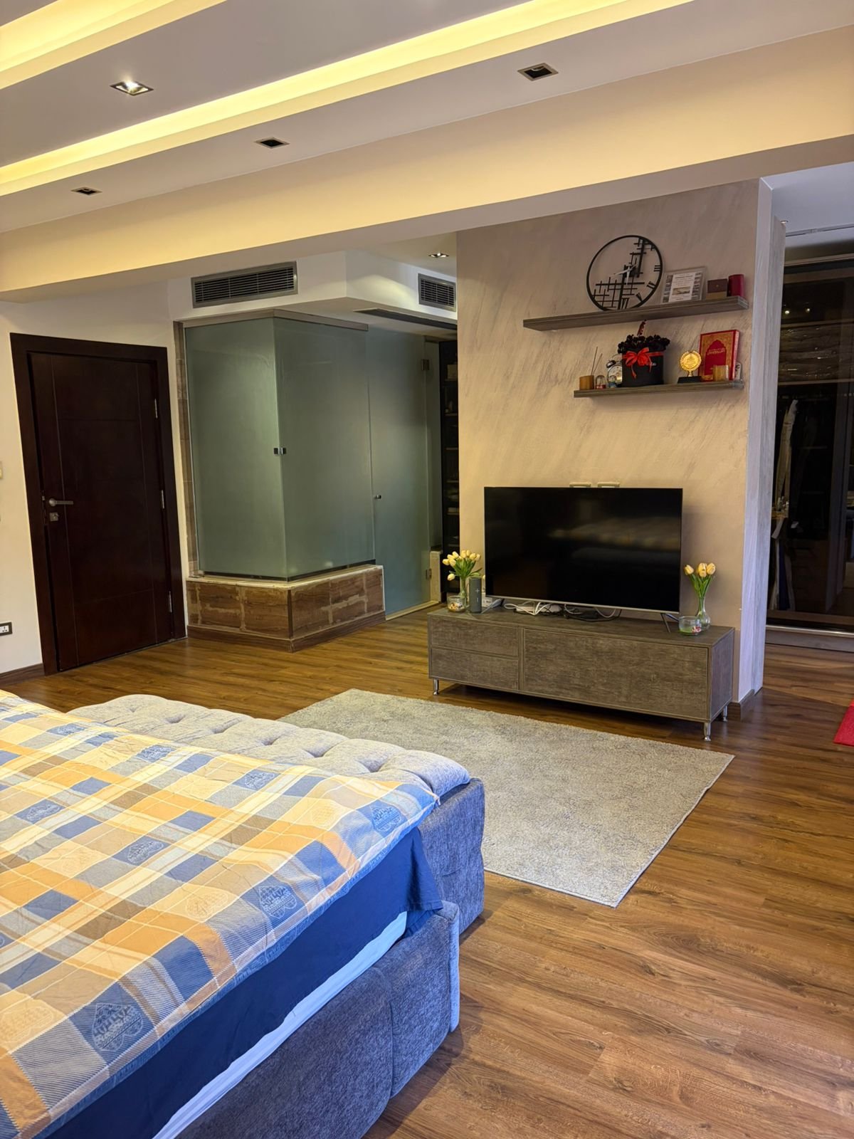 Twin House | Leena Springs